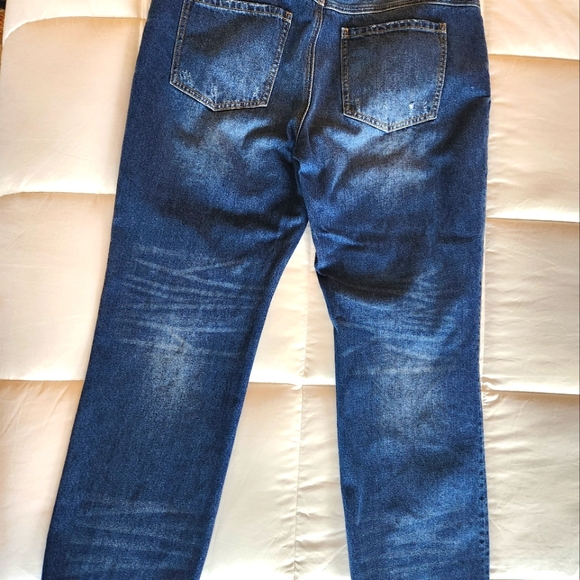 Cabi Lightly Distressed Dark Wash BF Jeans - Picture 2 of 3